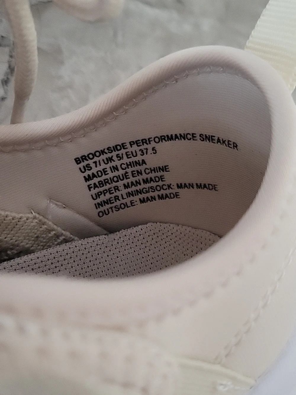 Fabletics Cream Brookside Performance‎ Sneaker Size 7